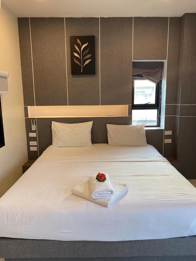 I Am O'Tel Patong Hotel Bagian luar foto