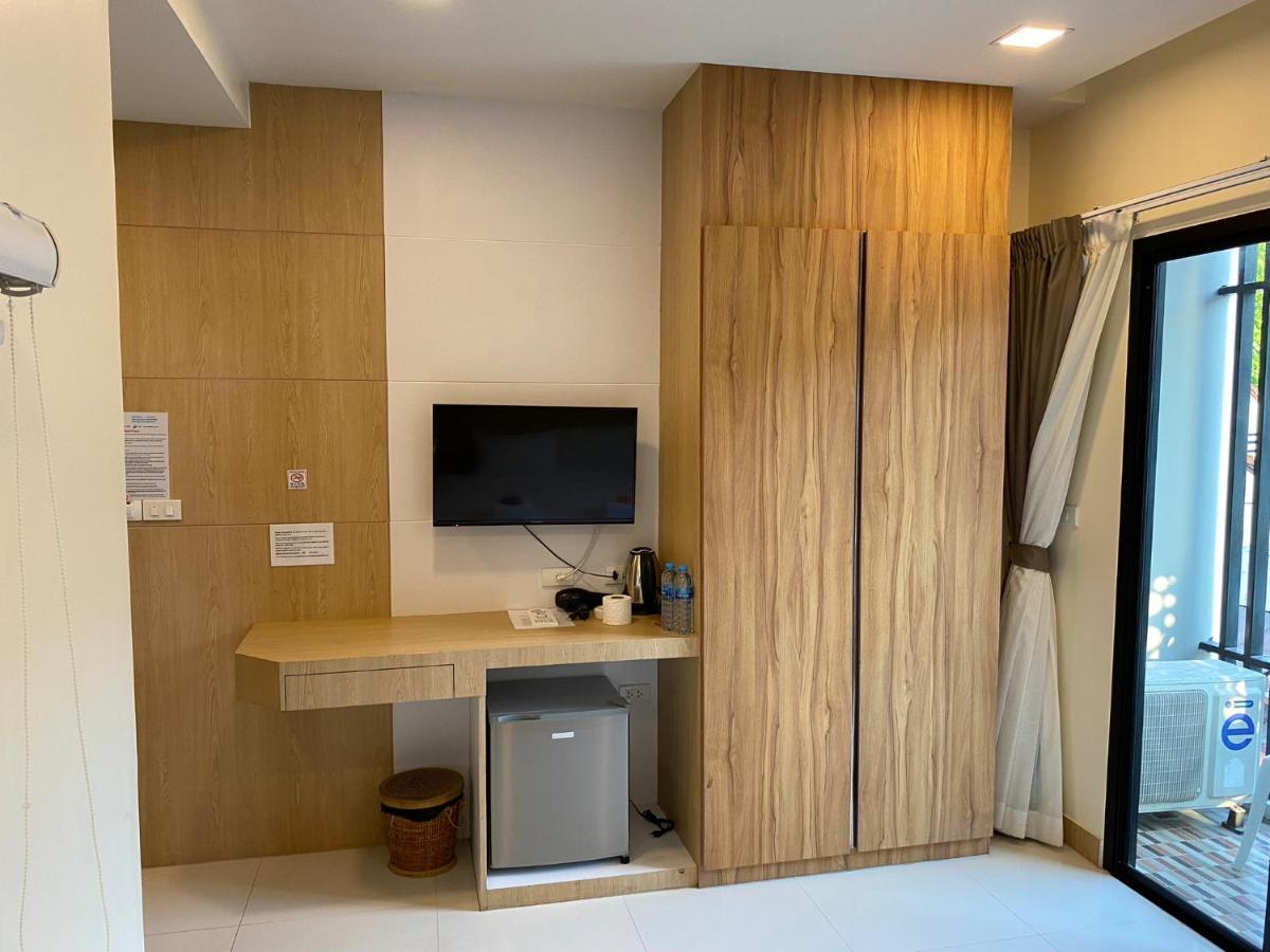 I Am O'Tel Patong Hotel Bagian luar foto