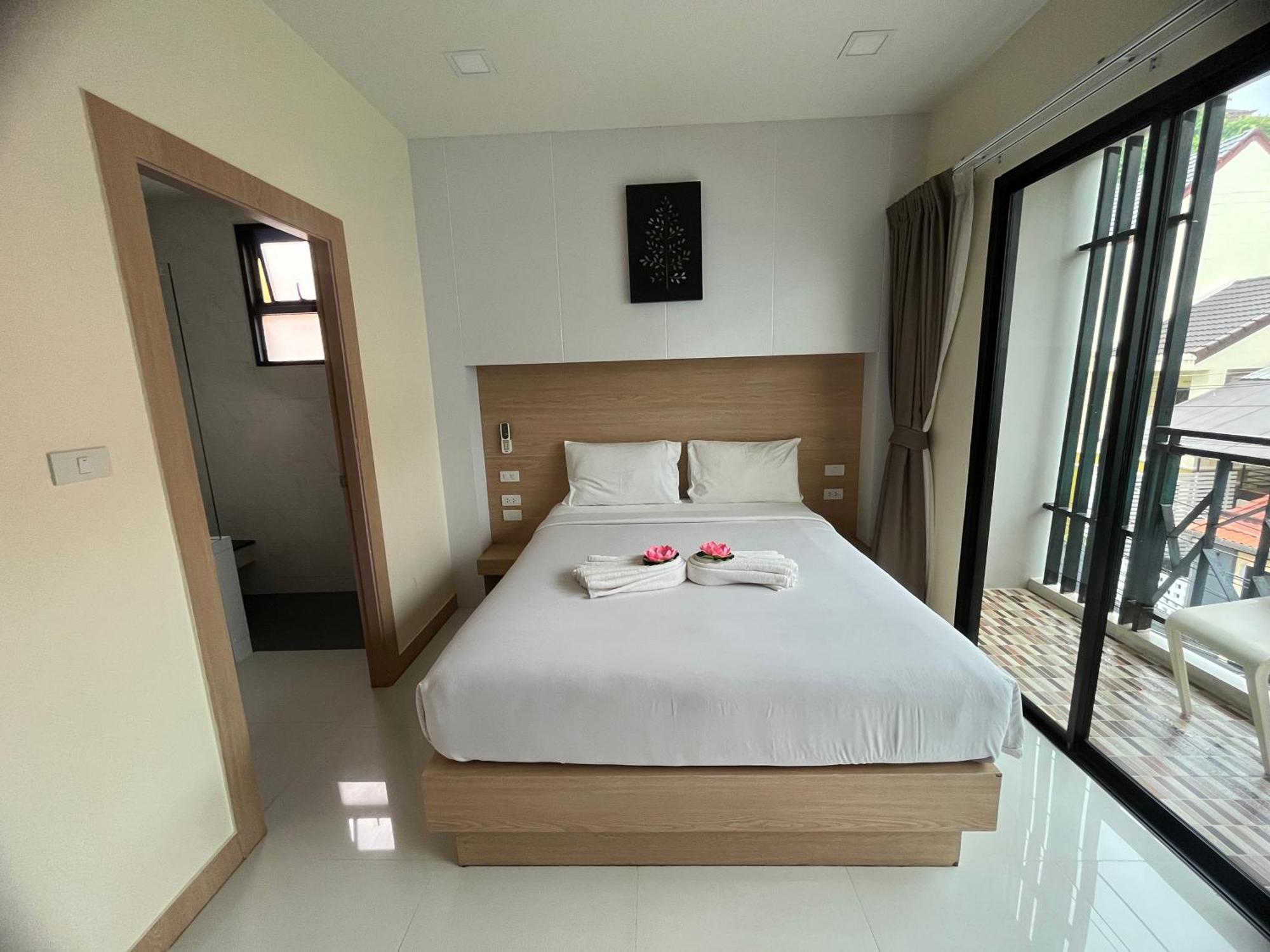 I Am O'Tel Patong Hotel Bagian luar foto
