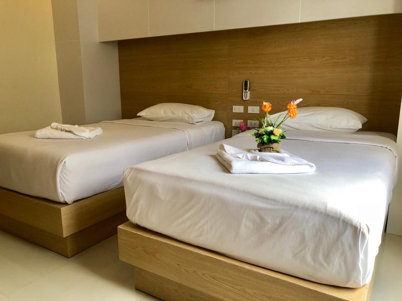 I Am O'Tel Patong Hotel Bagian luar foto